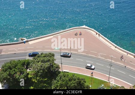 Vista della città di Nizza nelle Alpi Marittime, Francia Foto Stock