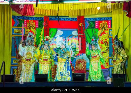 Asia / Thailandia - 28 Agosto 2019 : attrice Opera Cinese. Gli artisti costituiscono il backstage. Tra asiatico Foto Stock