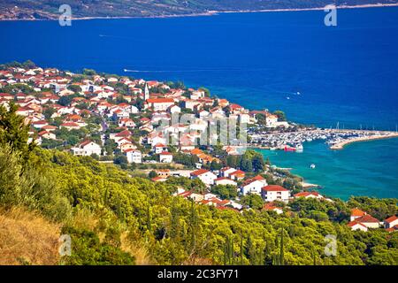 Città di Orebic sulla penisola di Peljesac vista dalla collina Foto Stock