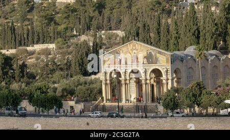 pomeriggio vista della chiesa di tutte le nazioni di gerusalemme Foto Stock