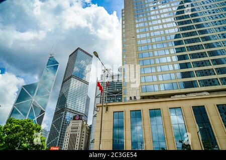 Edifici alti e vuoti e il bel tempo di Hong Kong Foto Stock