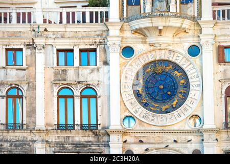 Orologio sulla Piazza San Marco Itinerari Segreti di Palazzo Ducale Foto Stock