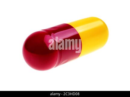 Una singola capsula antibiotica isolata su bianco Foto Stock