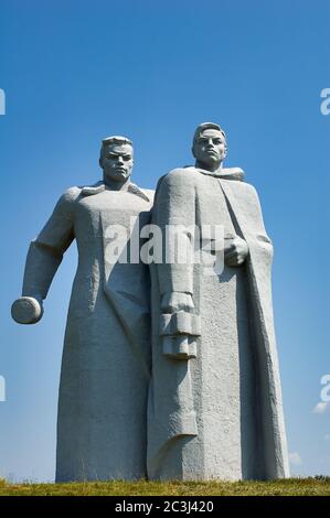 Dubosekovo, Russia - 8 luglio 2006: Il Memoriale degli Eroi di Panfilov del 28 al posto della battaglia di Dubosekovo durante la seconda guerra mondiale, Nelidovo vi Foto Stock