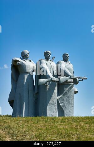 Dubosekovo, Russia - 8 luglio 2006: Il Memoriale degli Eroi di Panfilov del 28 al posto della battaglia di Dubosekovo durante la seconda guerra mondiale, Nelidovo vi Foto Stock