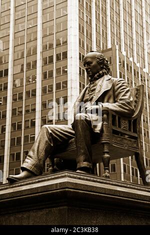 Horace Greeley statue a Greeley Square, Midtown Manhattan, New York City, New York, Stati Uniti Foto Stock