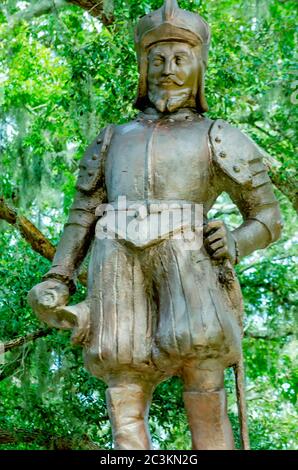 Una statua in bronzo di Ponce de Leon è raffigurata nella Fontana di Leon del Parco Archeologico della Gioventù, 6 settembre 2019, a St. Augustine, Florida. Foto Stock