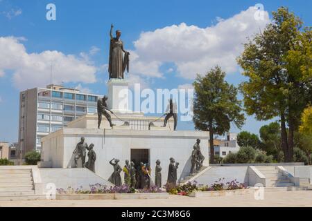 Nicosia, Cipro, luglio 2015. Monumento alla libertà nel centro storico della città. Foto Stock