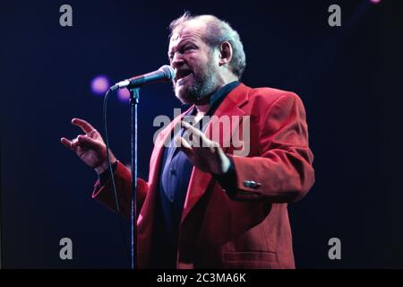 26.10.1994, Kiel, il cantante rock e blues britannico Joe Cocker, vive nel 'Hhave A Little Faith World Tour 94-95' al Kiel Ostseehalle. | utilizzo in tutto il mondo Foto Stock