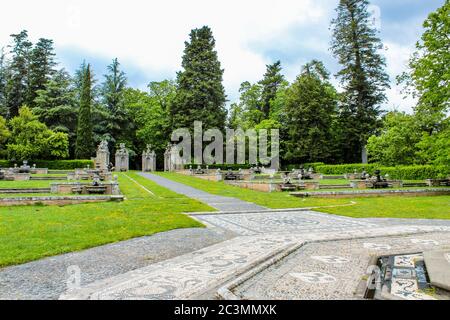 3 giugno 2016 - Caprarola, Viterbo, Lazio, Italy - Villa Farnese, costruzione rinascimentale e manierista. Il giardino (parco) della villa con statue, Foto Stock