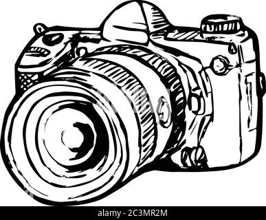 Disegno di un'illustrazione in stile schizzo di una fotocamera digitale reflex con obiettivo zoom, vista da un lato su uno sfondo bianco isolato in bianco e nero Illustrazione Vettoriale