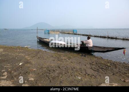 pescatore a rambha odisha india Foto Stock