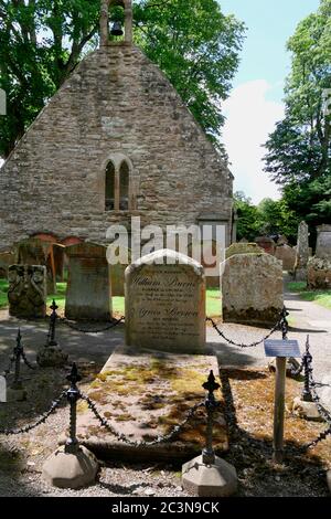 La tomba dei genitori di Robert Burns, Auld Kirk Alloway, Alloway, Sud Ayrshire, Scozia, Regno Unito Foto Stock