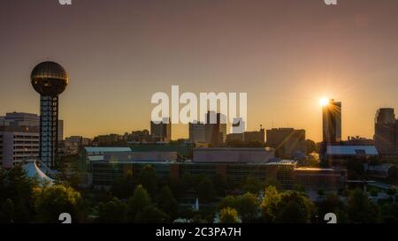 Skyline di Knoxville Tennessee al mattino presto Foto Stock