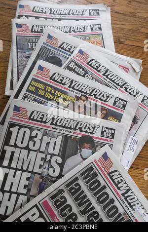 Momenti salienti e copertura sensazionali sui giornali del New York Post, giugno 2020, USA Foto Stock