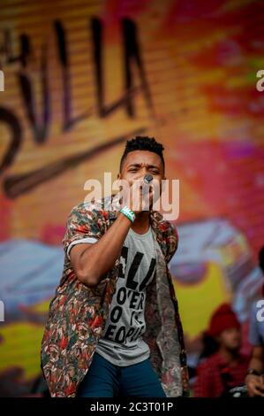 La band hip hop colombiana, Zalama Crew, è stata la band che ha suonato al Tattoo Music Fest di Bogotà, Colombia. Il Tattoo Music Fest è un evento che raccoglie la popula Foto Stock