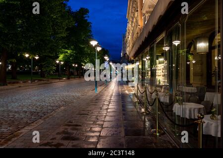 Helsinki/Finlandia - 4 GIUGNO 2020: Le strade sono rimaste vuote anche se in Finlandia sono state revocate le misure di blocco COVID-19. Foto Stock