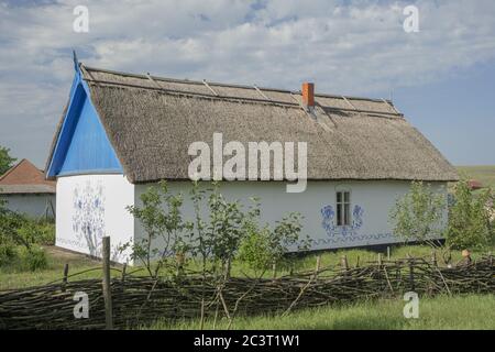 Casa Ucraina di Bessarabia (la seconda metà del XIX secolo) - Museo storico etnografico nel villaggio di Frumushika Nova, regione di Odessa, Ucraina, Foto Stock