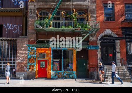 Cast Iron House, gene Frankel Theatre, New York City, New York, Stati Uniti. Una vista esterna del gene Frankel Theatre o del teatro a New York City. La generazione Foto Stock