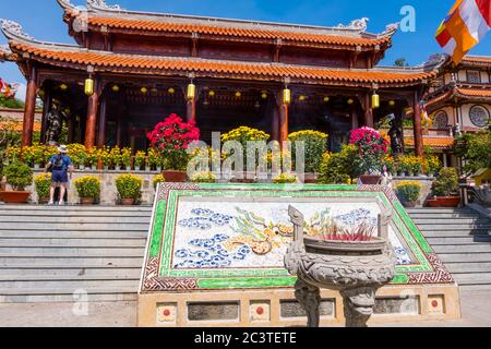 Choa Long Son, Long Son pagoda, Nha Trang, Vietnam, Asia Foto Stock