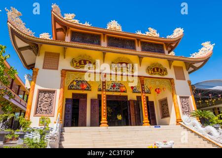 Chua Phuoc Thien, Phuoc Thien Pagoda, Nguyen Dinh Chieu, strada costiera 77, Mui ne, Vietnam, Asia Foto Stock