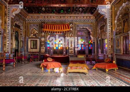 Camera di Takhat Vilas Maharaja stanza di Takhat Singh nel forte di Mehrangarh. Jodhpur, Rajasthan, India Foto Stock