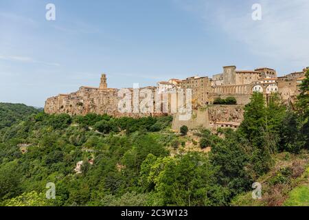 La cittadina collinare medievale di Pitigliano, Toscana, Italia Foto Stock