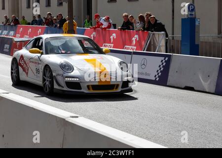 Varsavia, Polonia - 15 settembre 2012: Auto da corsa, Porsche Carrera durante la terza fiera automobilistica Verva-Street-Racing Foto Stock