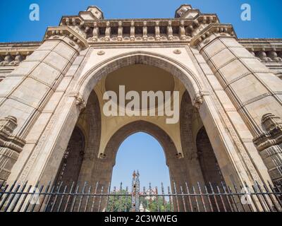 La leggendaria architettura del Gateway of India a Mumbai. Foto Stock