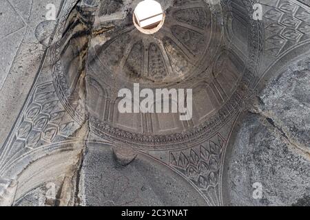 Monastero di Geghard (Santa lancia), Chiesa Apostolica Armena, aka Chiesa Ortodossa armena o Chiesa Gregoriana, (Patrimonio dell'Umanità dell'UNESCO, Yerevan, Foto Stock