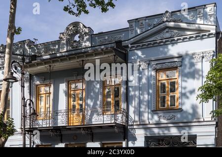 Architettura classica del XIX secolo, Davit Aghmashenebeli Avenue, Tblisi, Georgia. Foto Stock