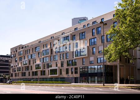 L'edificio di appartamenti 55 Frames sulla via Tel-Aviv, Colonia, Germania. Die Wohnanlage 55 Frames an der Tel-Aviv-Strasse, Koeln, Deutschland. Foto Stock