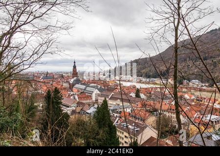 Vista dal castello al centro storico di City Heidelberg, Baden-Wuerttemberg, Germania. Europa Foto Stock