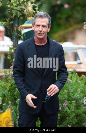 VENEZIA, ITALIA - 02 SETTEMBRE: Ben Mendelsohn è visto arrivare al 76esimo Festival del Cinema di Venezia il 02 settembre 2019 a Venezia, Italia Foto Stock