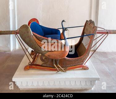 Tamzan palanquin, fatto in India occidentale nel 19 ° secolo, Forte Mehrangarh, Jodhpur, Rajasthan, India Foto Stock