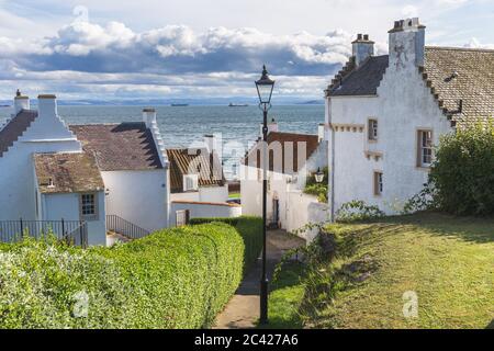 Case bianche a Pan Ha' Dysart Fife Scozia Foto Stock