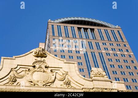 Heinz Hall & grattacielo, Pittsburgh, Pennsylvania, Stati Uniti Foto Stock