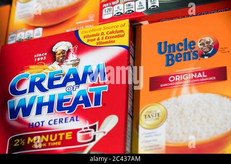 Scatole di zio ben e Crema di prodotti di grano. Foto Stock