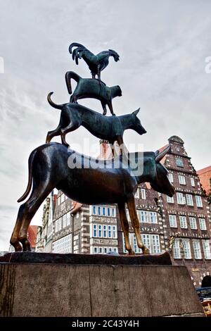 Statua dei musicisti della città di Brema, Germania Foto Stock