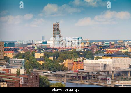 Svezia, Sodermanland, Stoccolma, veduta aerea dei distretti di Norrmalm e Vasastan con il grattacielo di Norra Tornen sullo sfondo Foto Stock