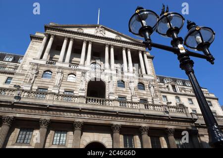 Bank of England su Threadneedle Street nella città di Londra, Londra, Inghilterra, Regno Unito, Europa Foto Stock