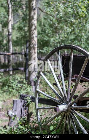 Abbandonati i dettagli del carretto da carico trainato da cavalli nel Vicksburg, Colorado, museo della città fantasma Foto Stock