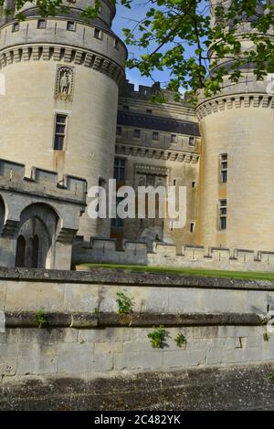 Bellissimo scatto di Pierrefonds Castello in Picardie, Francia Foto Stock