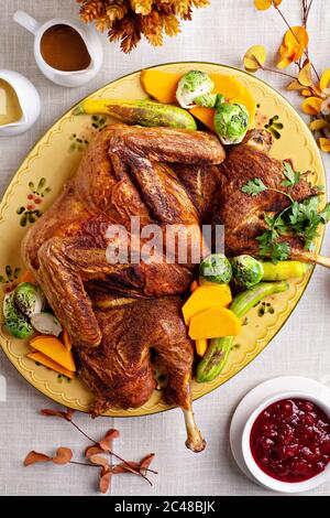 tacchino di ringraziamento con germogli di brussel Foto Stock