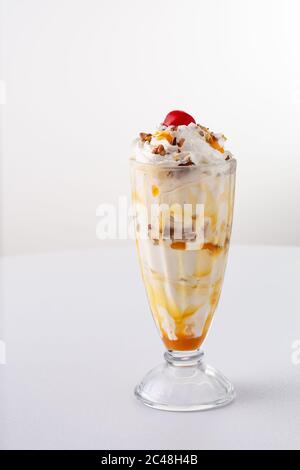 Gelato al pecan al caramello Foto Stock