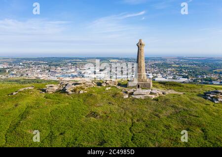 Fotografia aerea di Carn Brea, Redruth, Cornovaglia, Inghilterra, Regno Unito Foto Stock