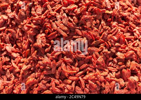 Colpo di primo piano di bacca di lupo cinese essiccata Goji Berries Foto Stock