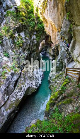 Impianti di arrampicata nella gola scura, Lammeroefen, Lammerklamm, fiume Lammer, Scheffau, Tennengebirge, Salzburger Land, Provincia di Salisburgo, Austria Foto Stock