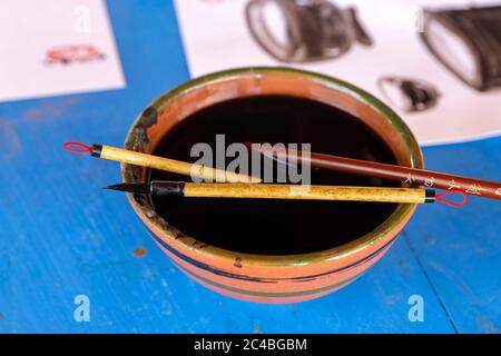 Zen sesshin (ritiro) nel deserto del sahara, marocco Foto Stock