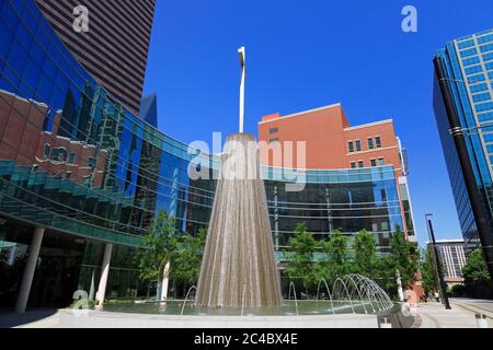 Jeffress Fountain Plaza, primo Battista centro di culto, Dallas, Texas, Stati Uniti d'America Foto Stock